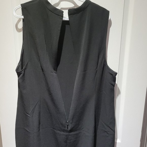 Forever 21 Sleek Black Dress size 3X - Picture 4 of 4